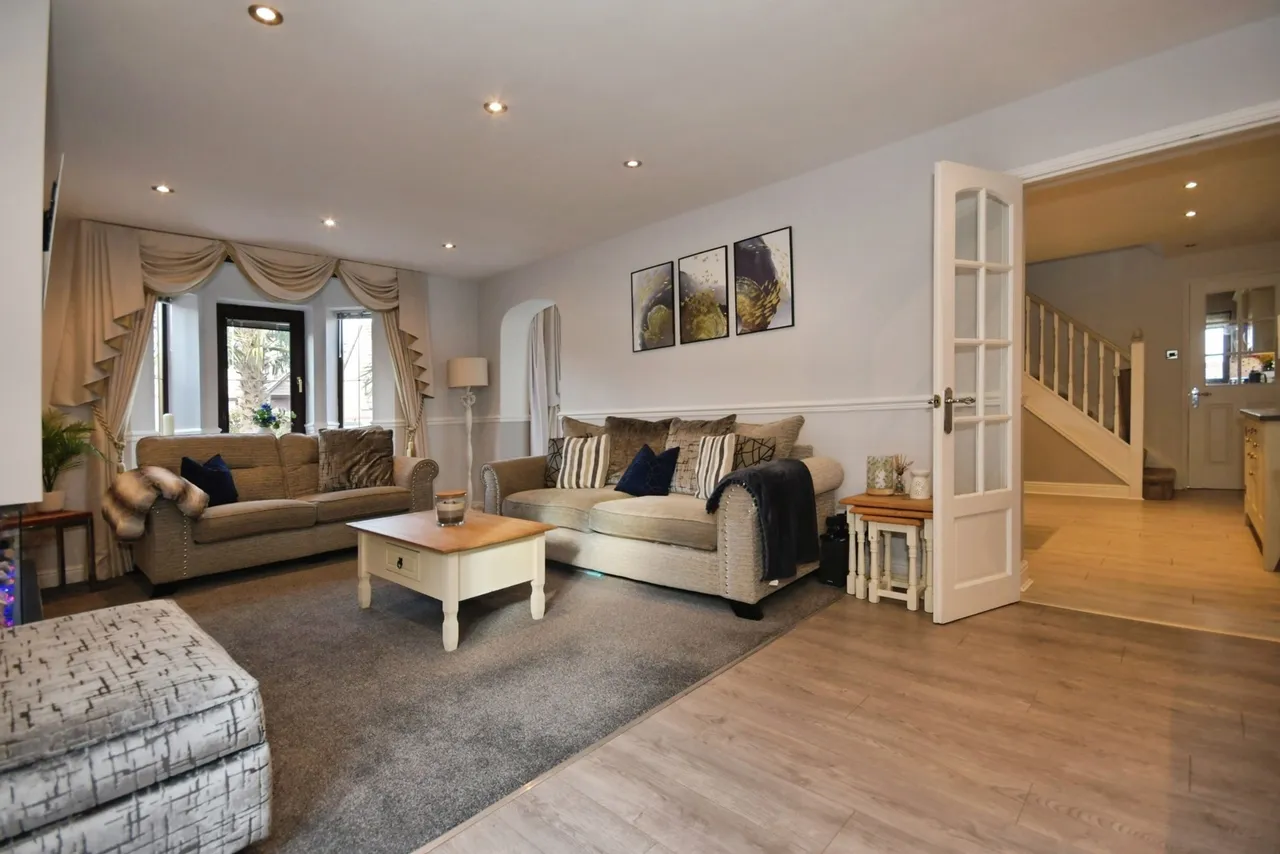 Blue Bell Close, Derbyshire, S43, photo 15