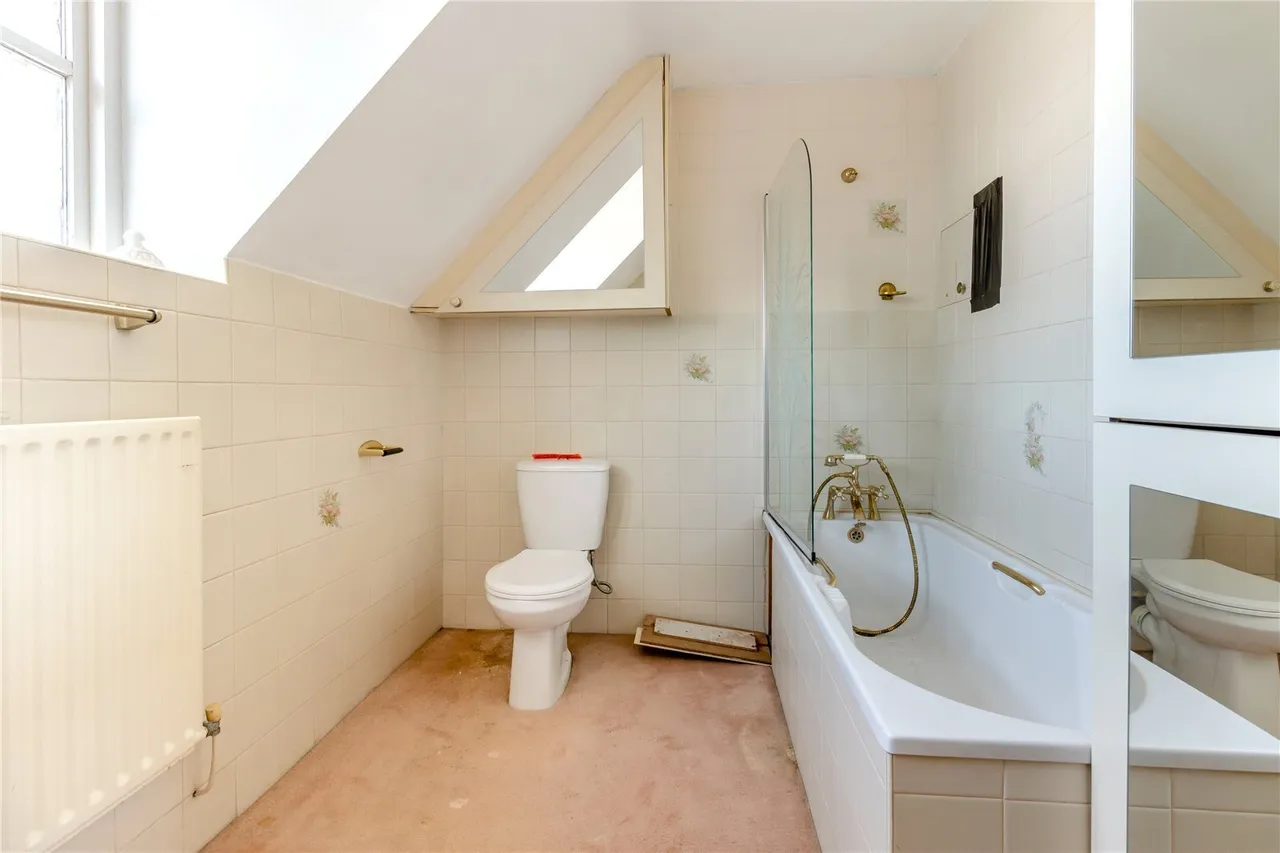 Parkside, Nr Rossett, LL12, photo 13