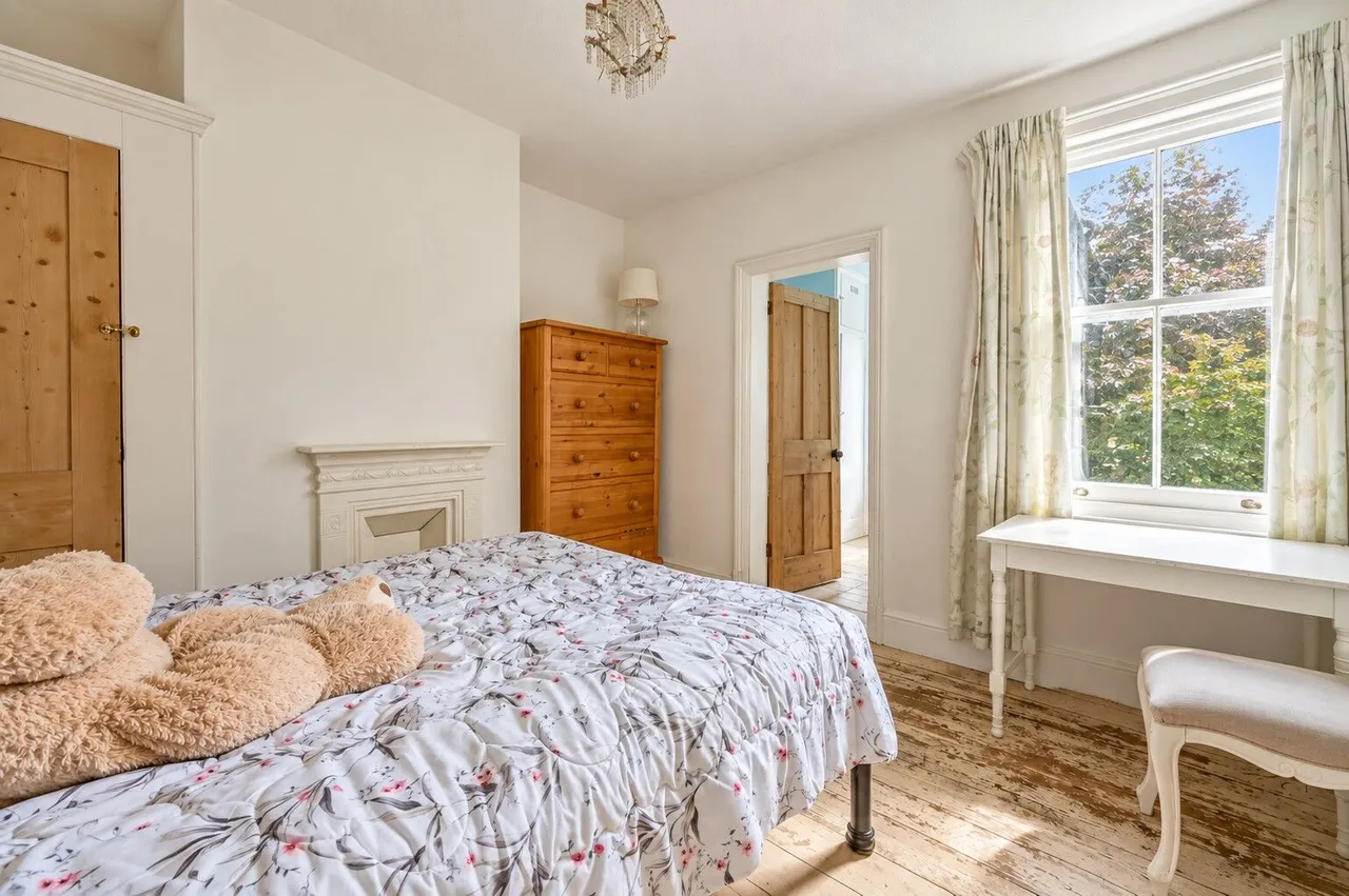 5 Linden Road, Guildford, photo 8