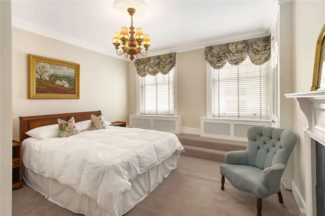 Albert Court Central Block, Prince Consort Road, London, SW7 2BG, photo 5