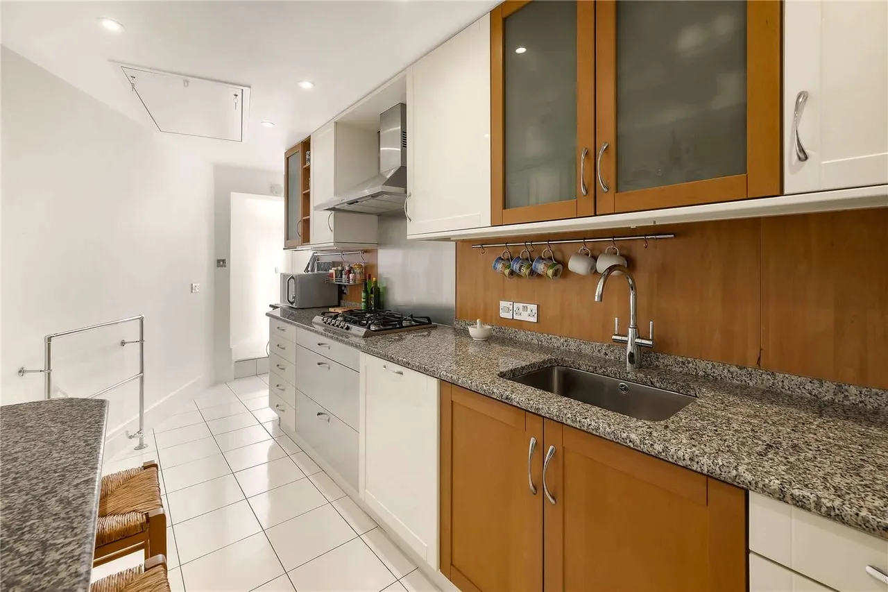 Albert Court Central Block, Prince Consort Road, London, SW7 2BG, photo 7