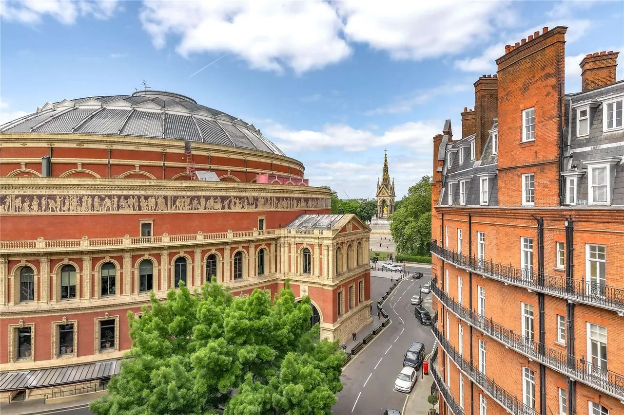 Albert Court Central Block, Prince Consort Road, London, SW7 2BG, photo 3