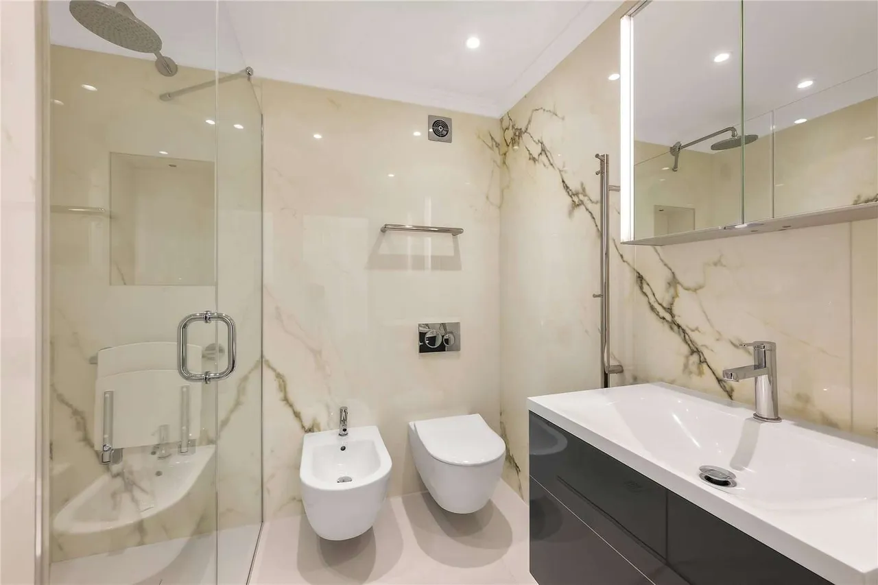 Albert Court Central Block, Prince Consort Road, London, SW7 2BG, photo 11