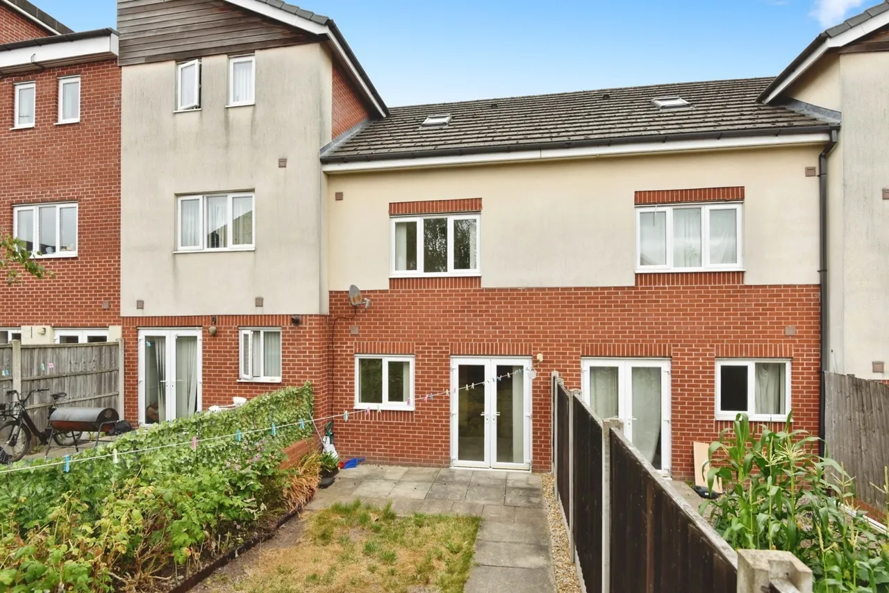 Brentleigh Way, Stoke-on-Trent, Staffordshire, ST1, photo 15