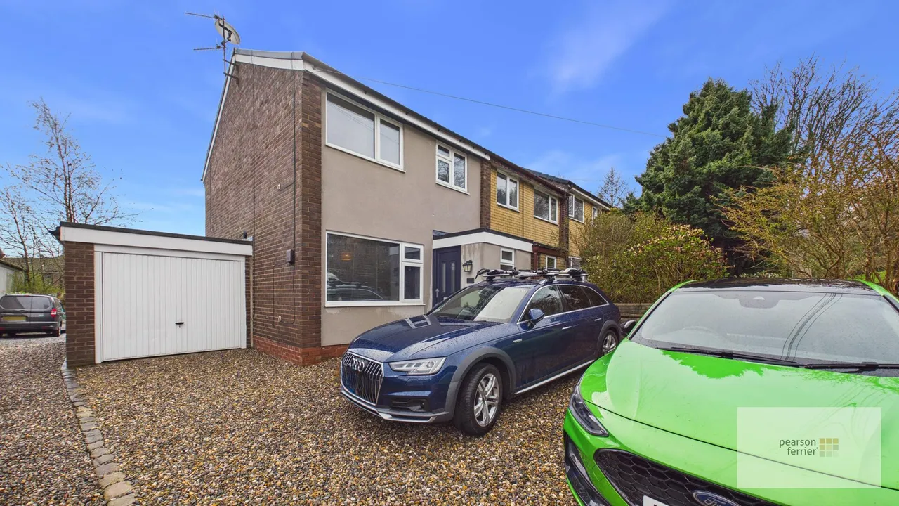 Kay Brow, Ramsbottom, Bury, BL0 9AY, photo 2
