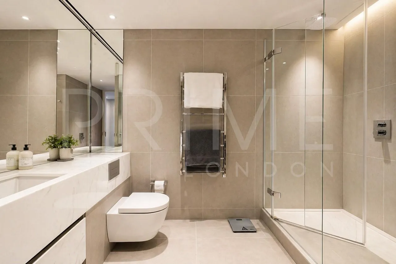 Buckingham Palace Road, London, SW1W, photo 9