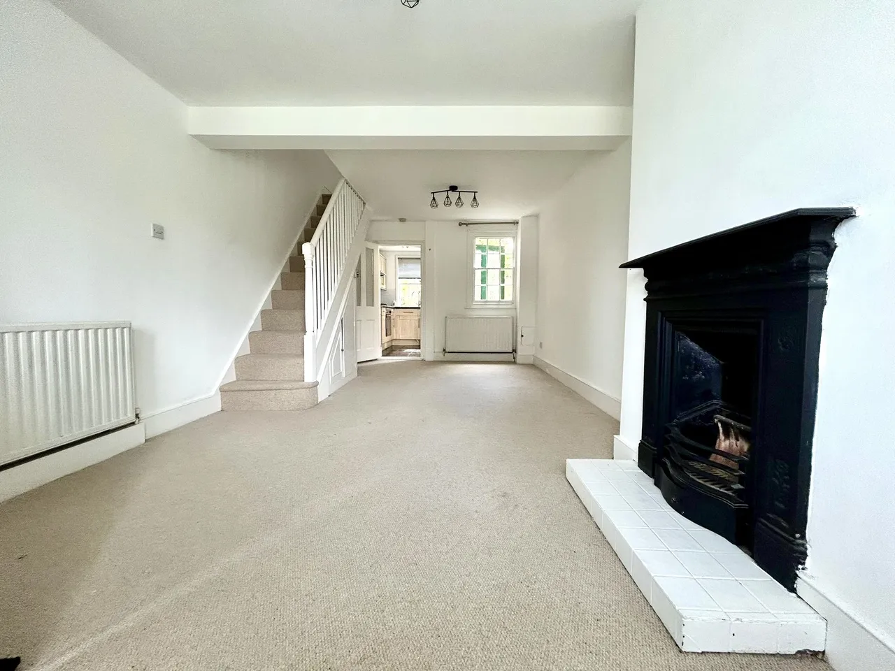 Sandringham Gardens, Barkingside, IG6, photo 2