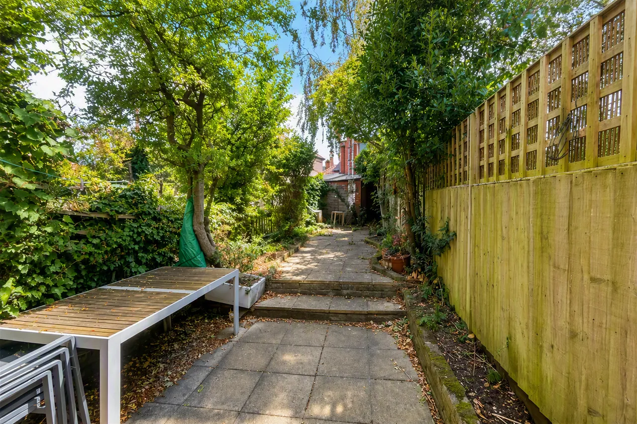 Sandringham Gardens, Barkingside, IG6, photo 5