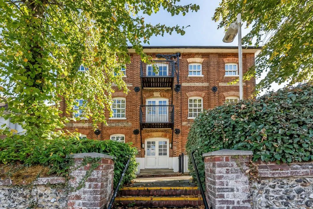 Parsonage Square, Dorking, RH4, photo 13