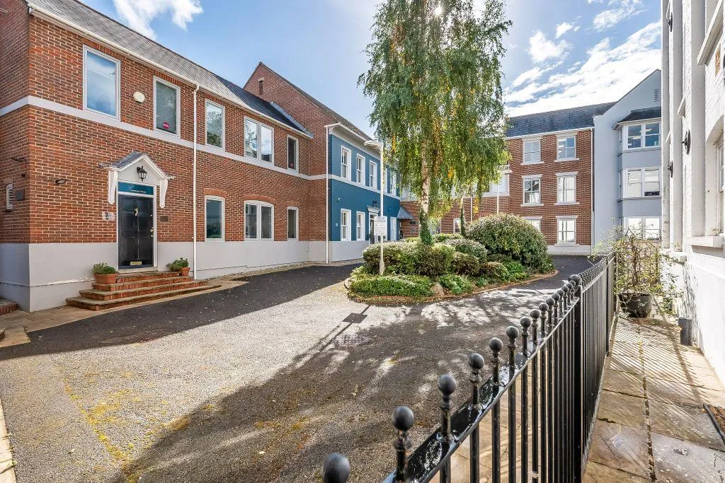 Parsonage Square, Dorking, RH4, photo 7