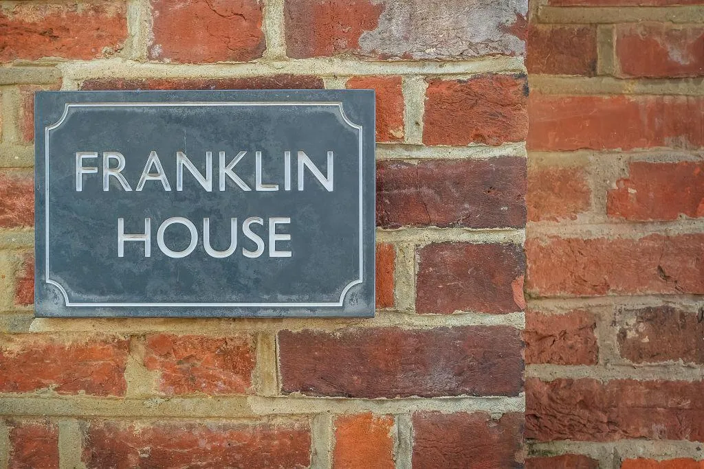 Parsonage Square, Dorking, RH4, photo 11