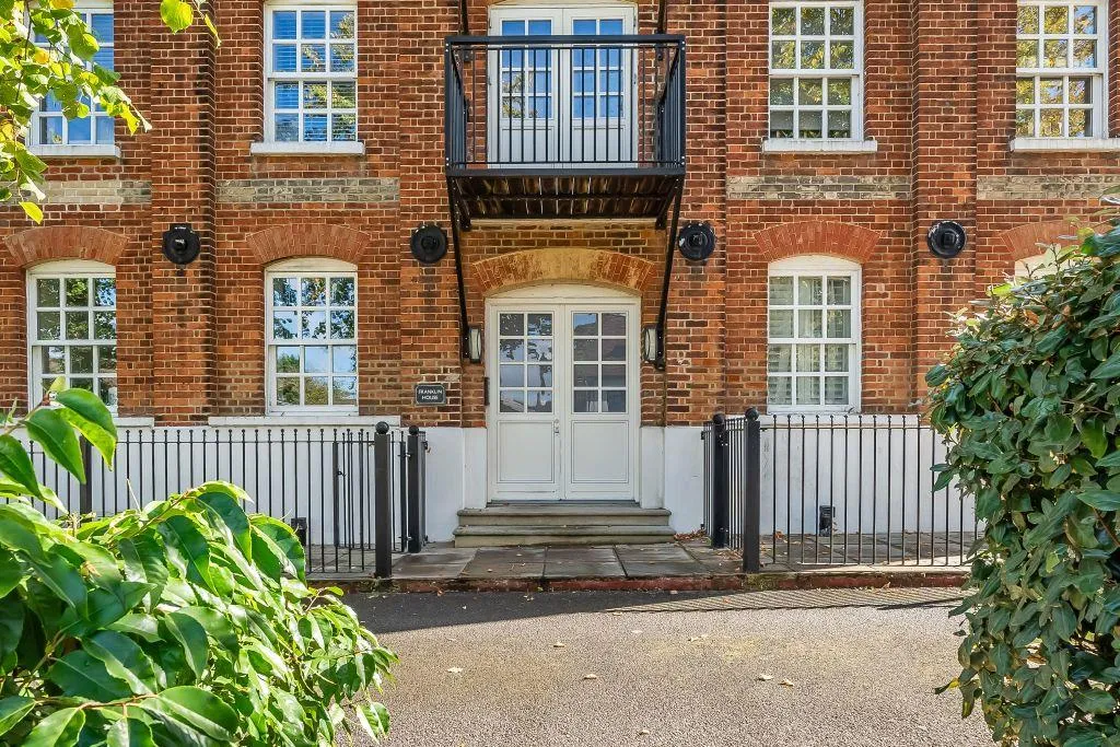 Parsonage Square, Dorking, RH4, photo 12