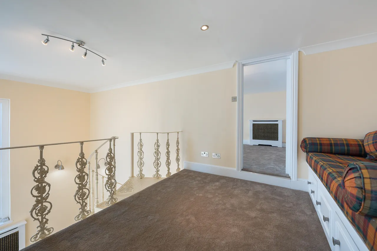 Gloucester Street, London, SW1V, photo 4