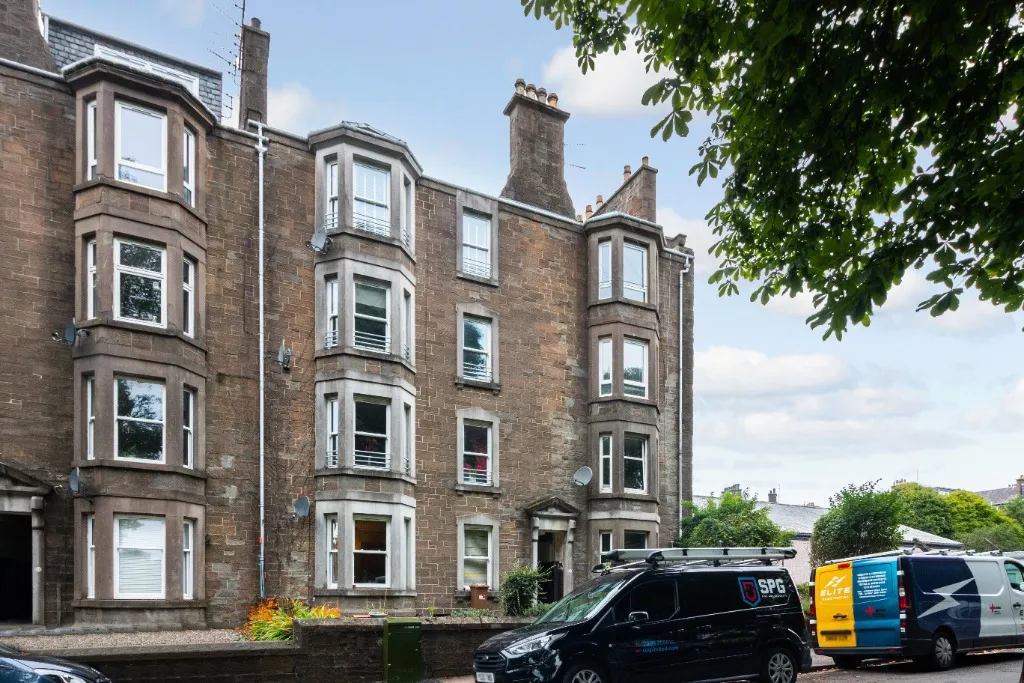 2 bed flat to rent, Baxter Park Terrace, Dundee, DD4