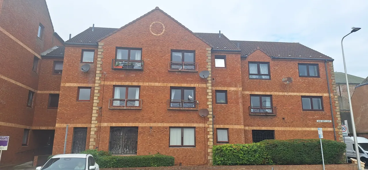 2 bed flat to rent — Adam Smith Court, Kirkcaldy, KY1