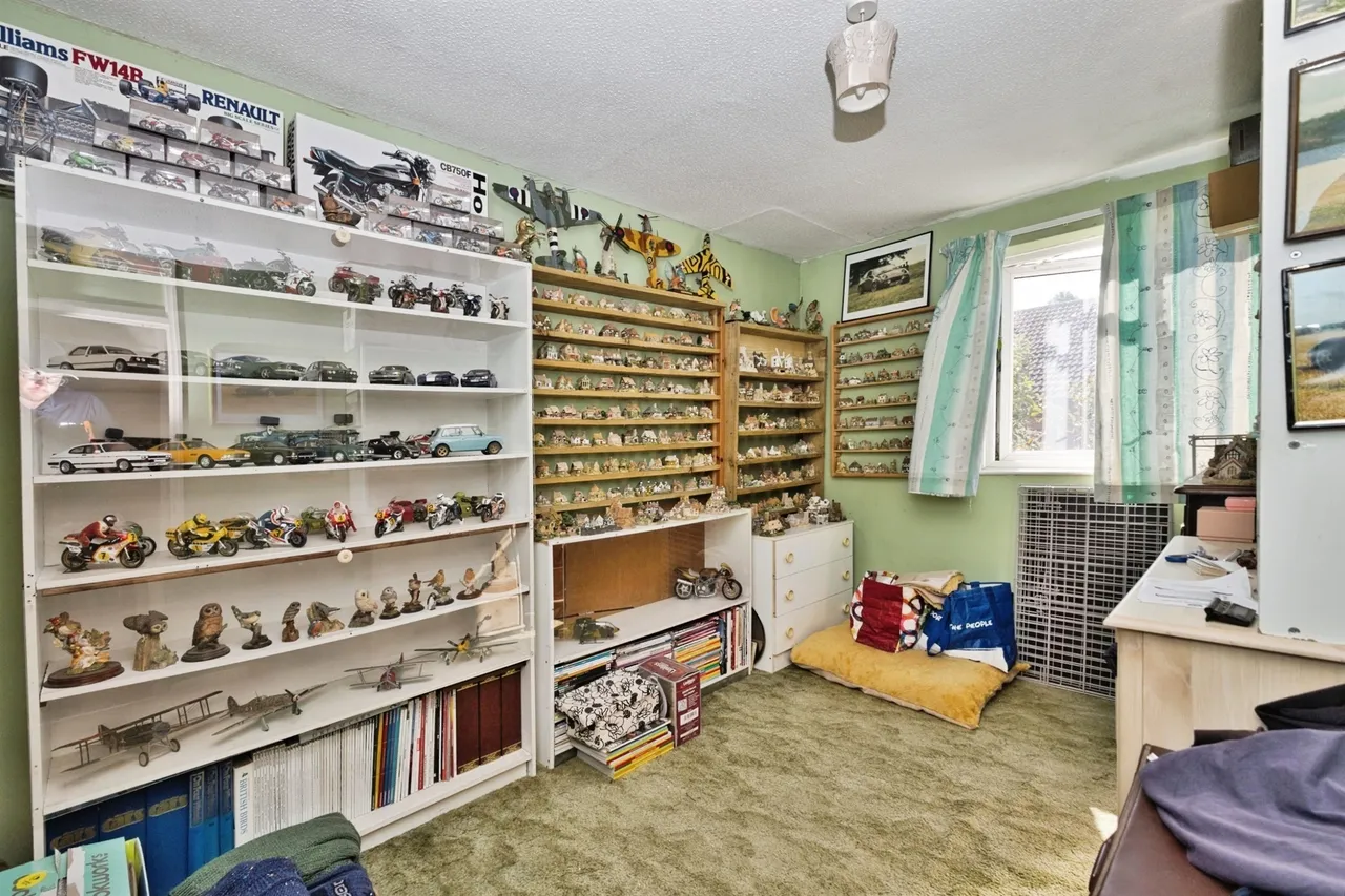 Clifton Close, Yeovil, photo 5