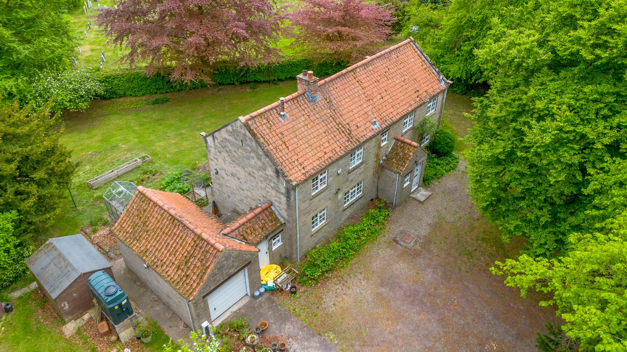 4 bed house for sale, Kilburn, York, YO61