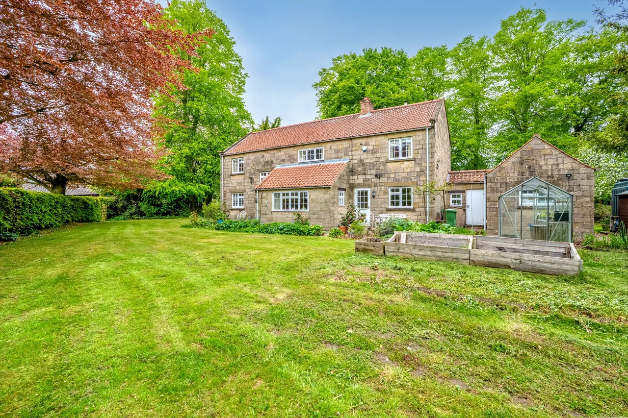 Kilburn, York, YO61, photo 16