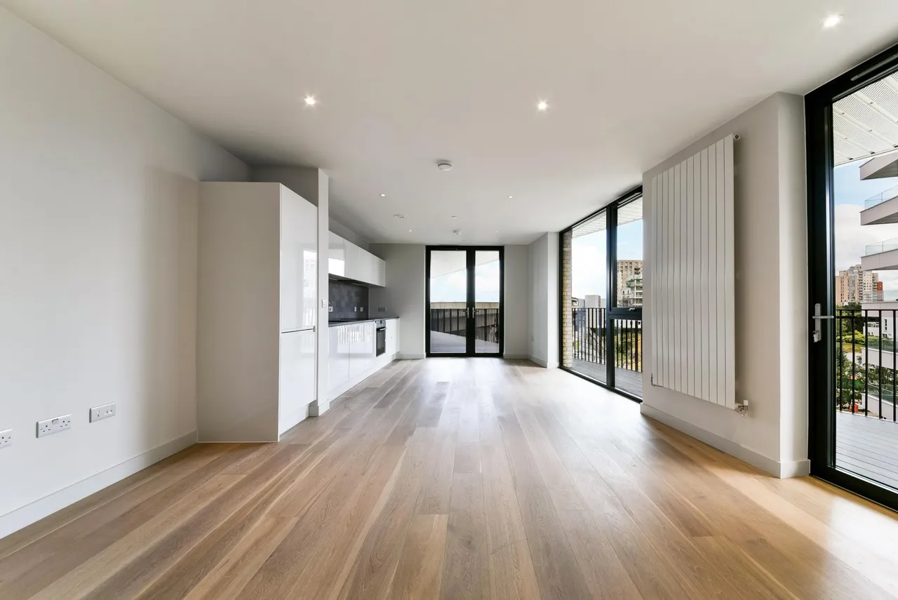 2 bed flat for sale, Mercier Court, Royal Court, E16