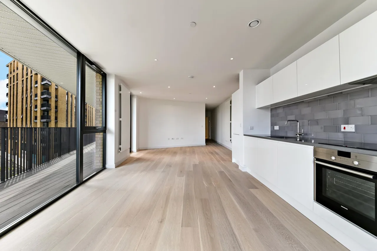 Mercier Court, Royal Court, E16, photo 2