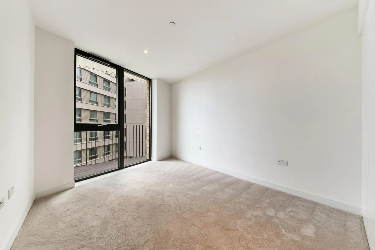 Mercier Court, Royal Court, E16, photo 6