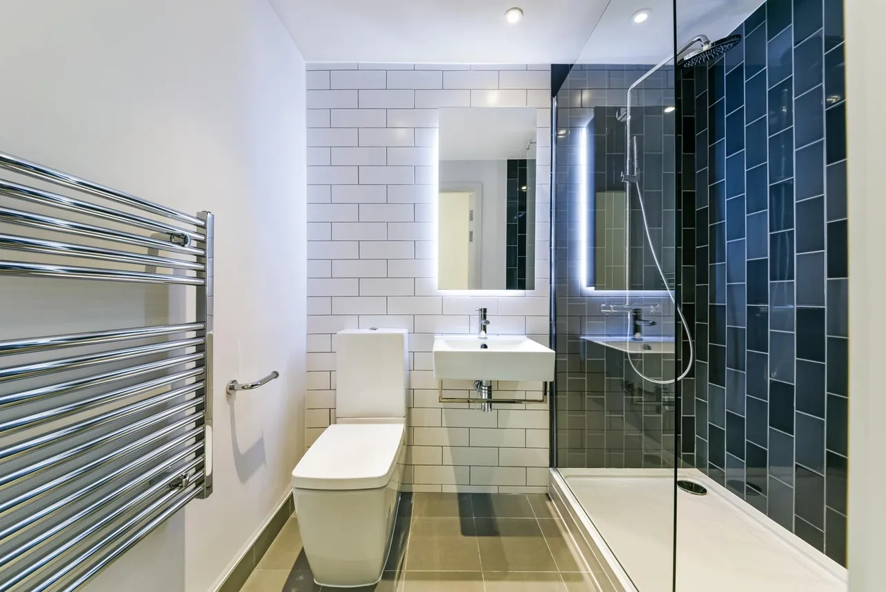 Mercier Court, Royal Court, E16, photo 7