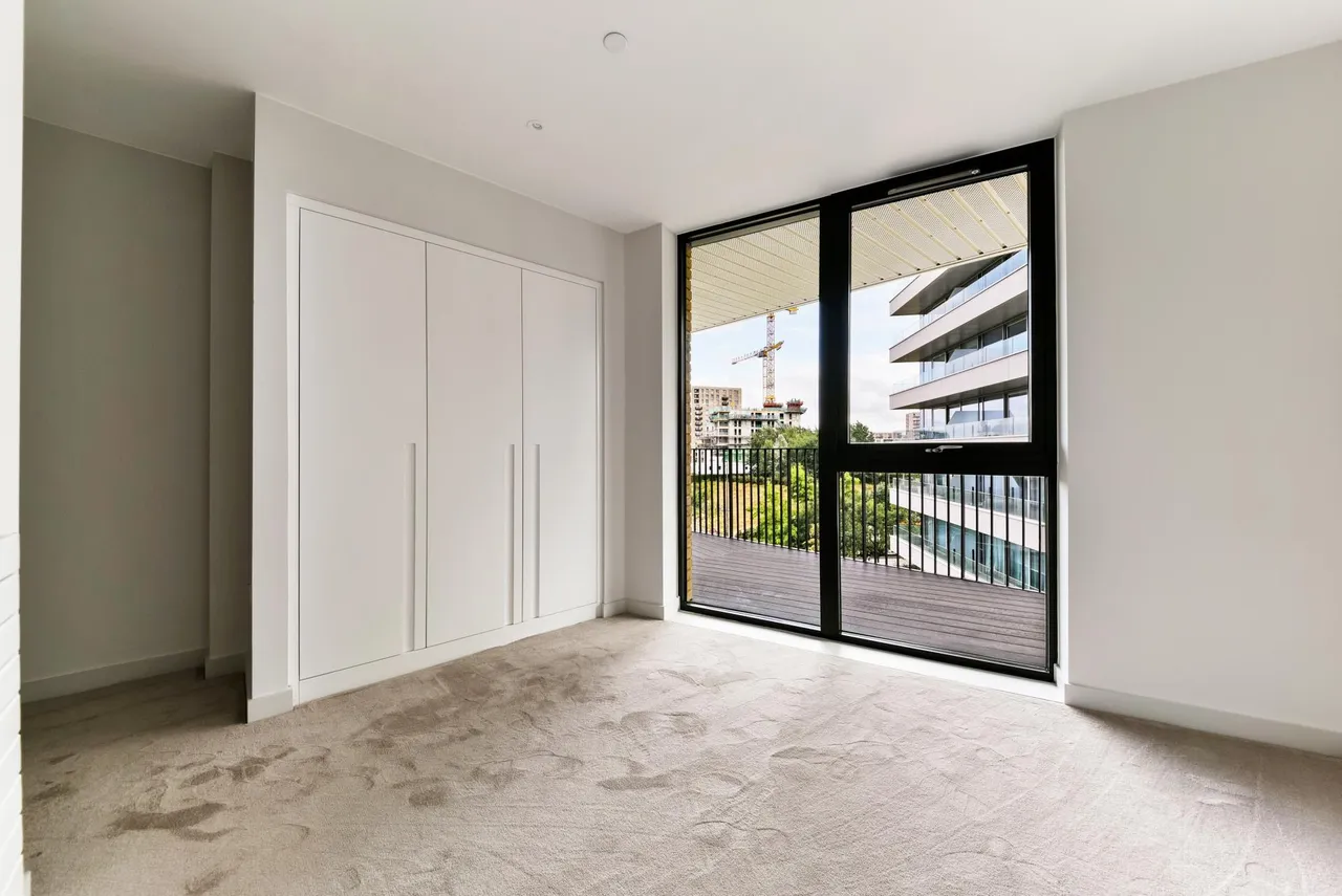 Mercier Court, Royal Court, E16, photo 5