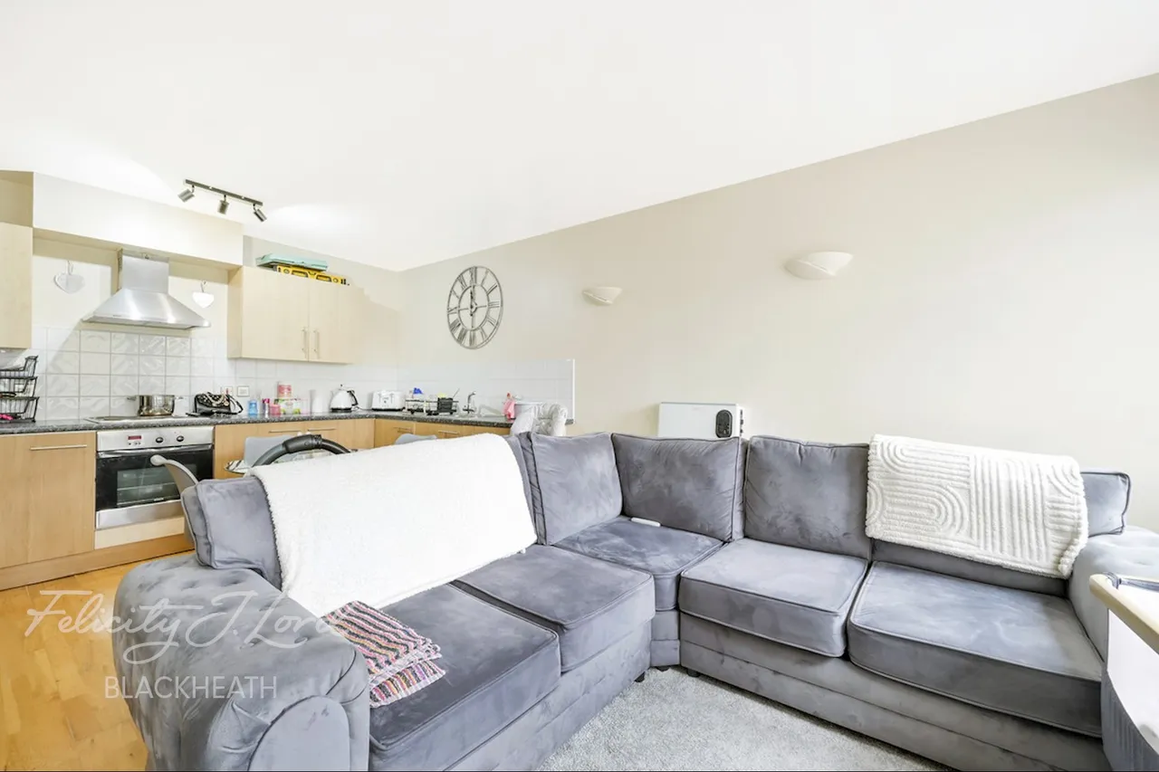 Calderwood Street, London, photo 11