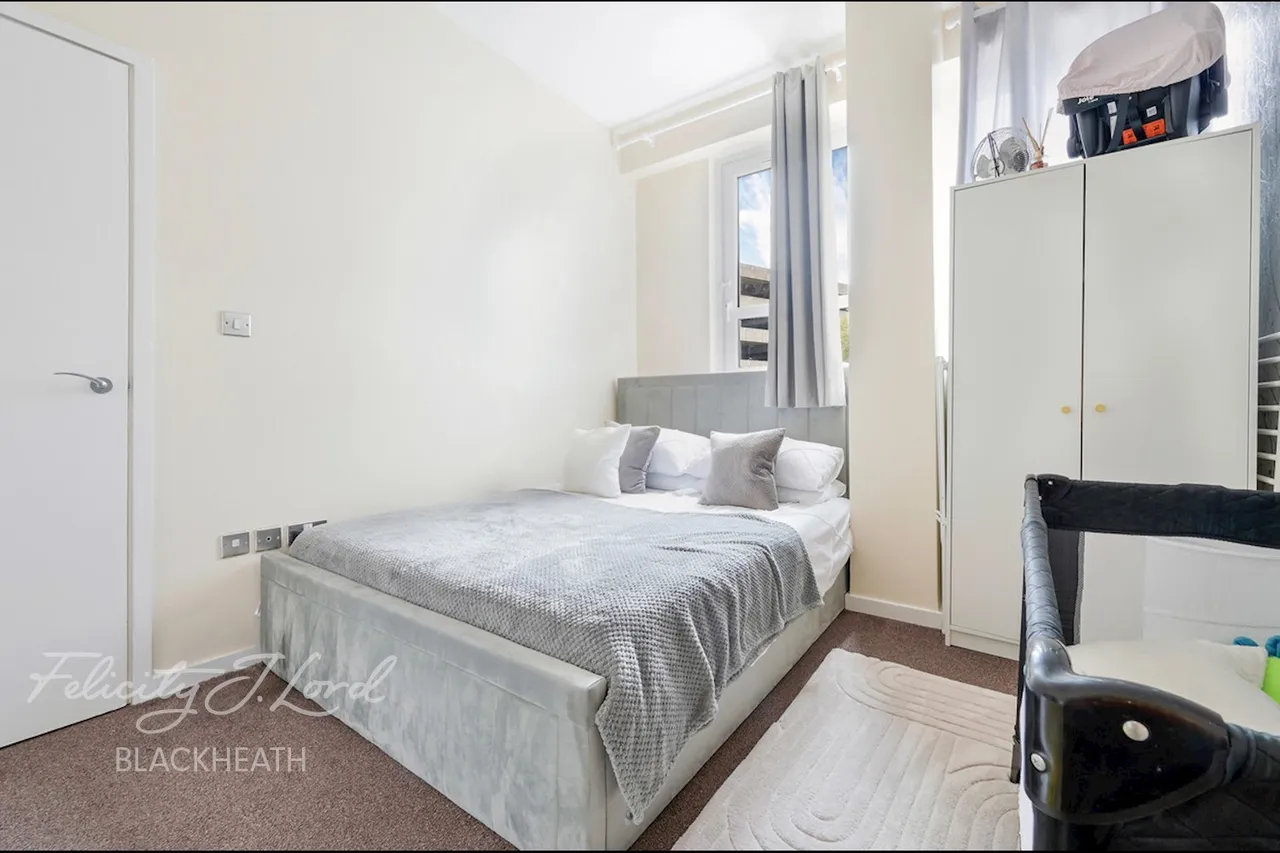 Calderwood Street, London, photo 7