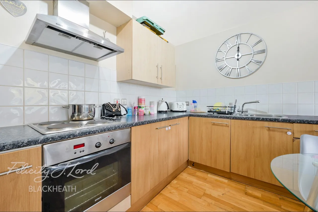 Calderwood Street, London, photo 15