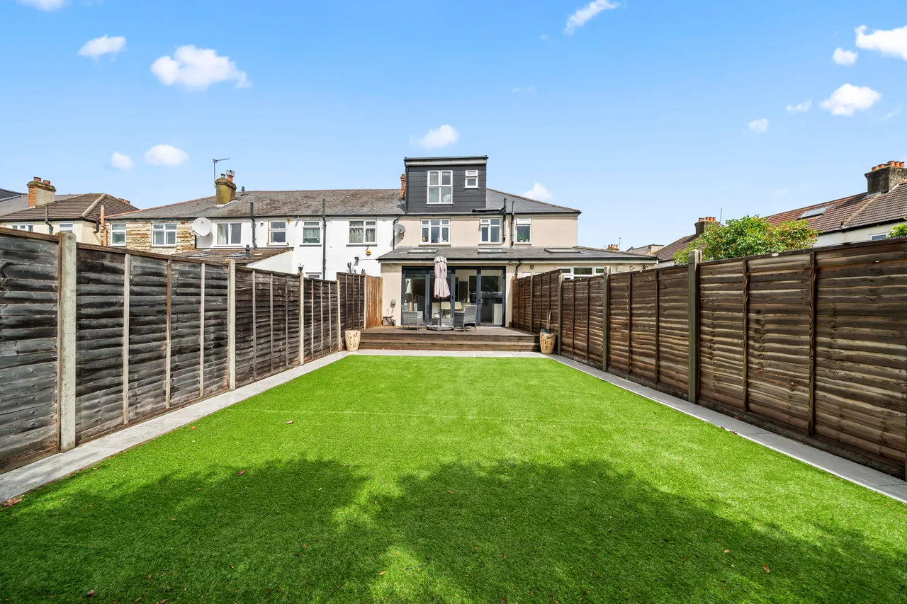 Cromwell Avenue, NEW MALDEN, Surrey, KT36DN, photo 14