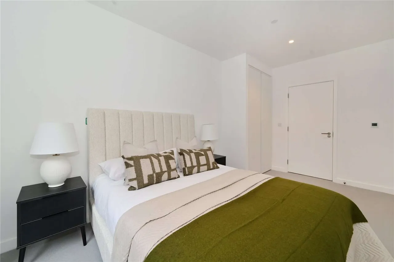 Claremont Road, London, NW2, photo 10