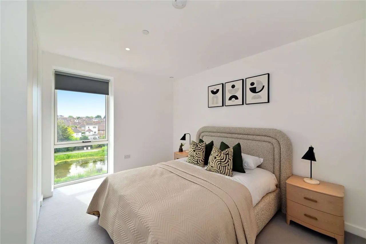 Claremont Road, London, NW2, photo 8