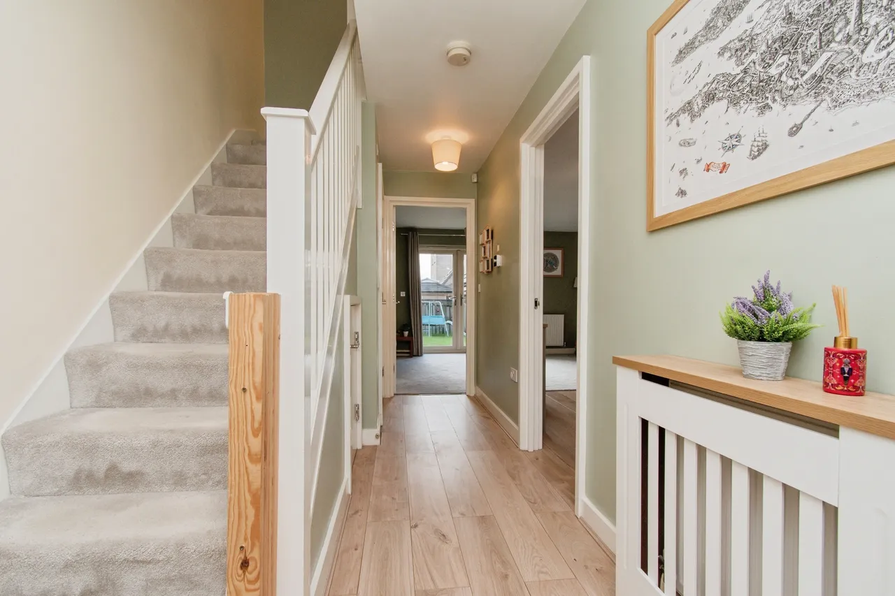 Melville Drive, Castleford, photo 3