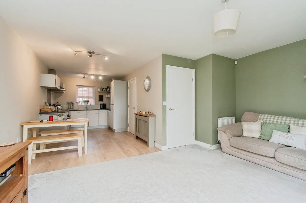Melville Drive, Castleford, photo 6