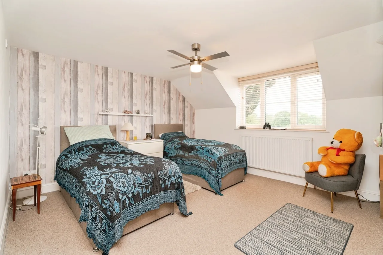 Lynn Road, Sculthorpe, Fakenham, Norfolk, NR21, photo 9