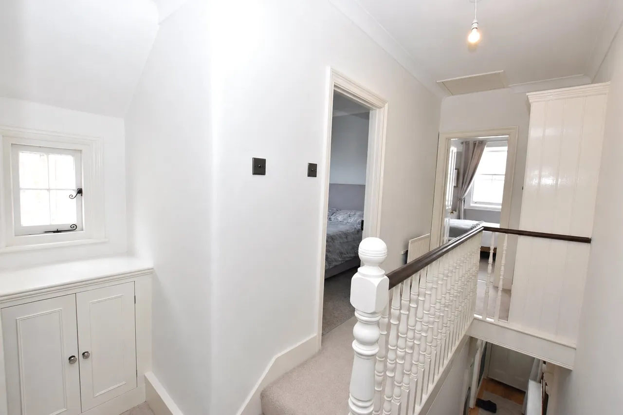 York Road, Farnborough, Hampshire, GU14 6NF, photo 12