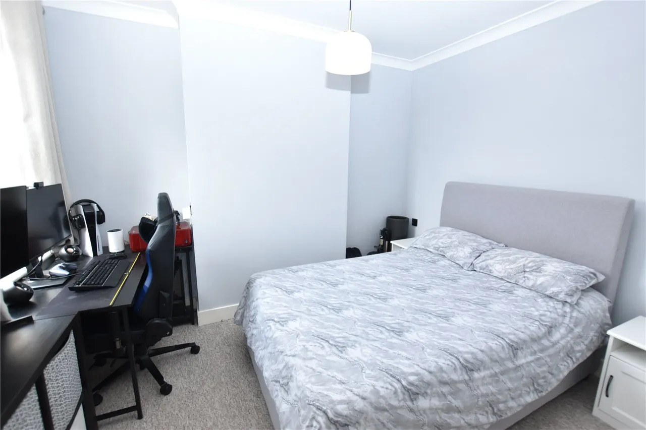 York Road, Farnborough, Hampshire, GU14 6NF, photo 5