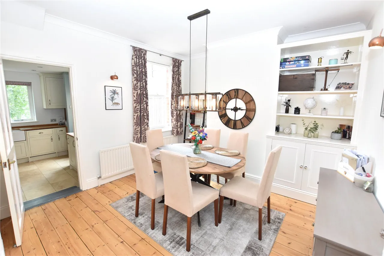 York Road, Farnborough, Hampshire, GU14 6NF, photo 4