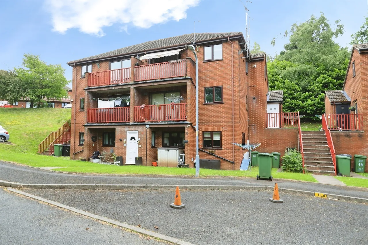 2 bed flat for sale — St. Andrews Green, Kidderminster