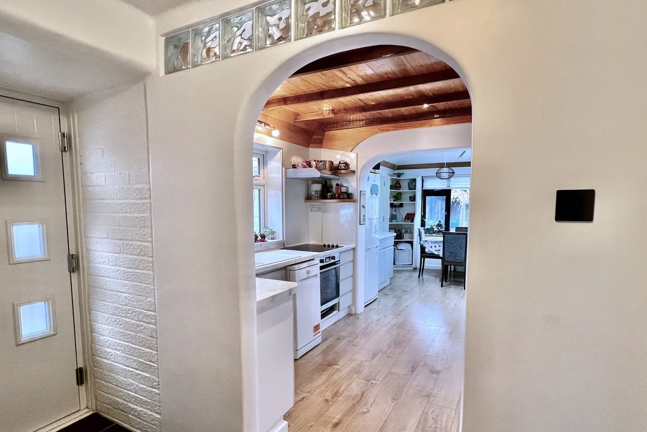 Larch Close, St. Ives, BH24, photo 5