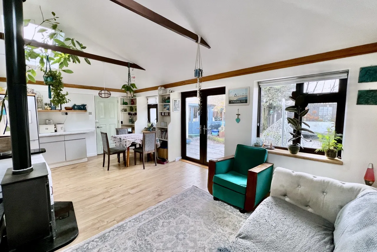Larch Close, St. Ives, BH24, photo 11
