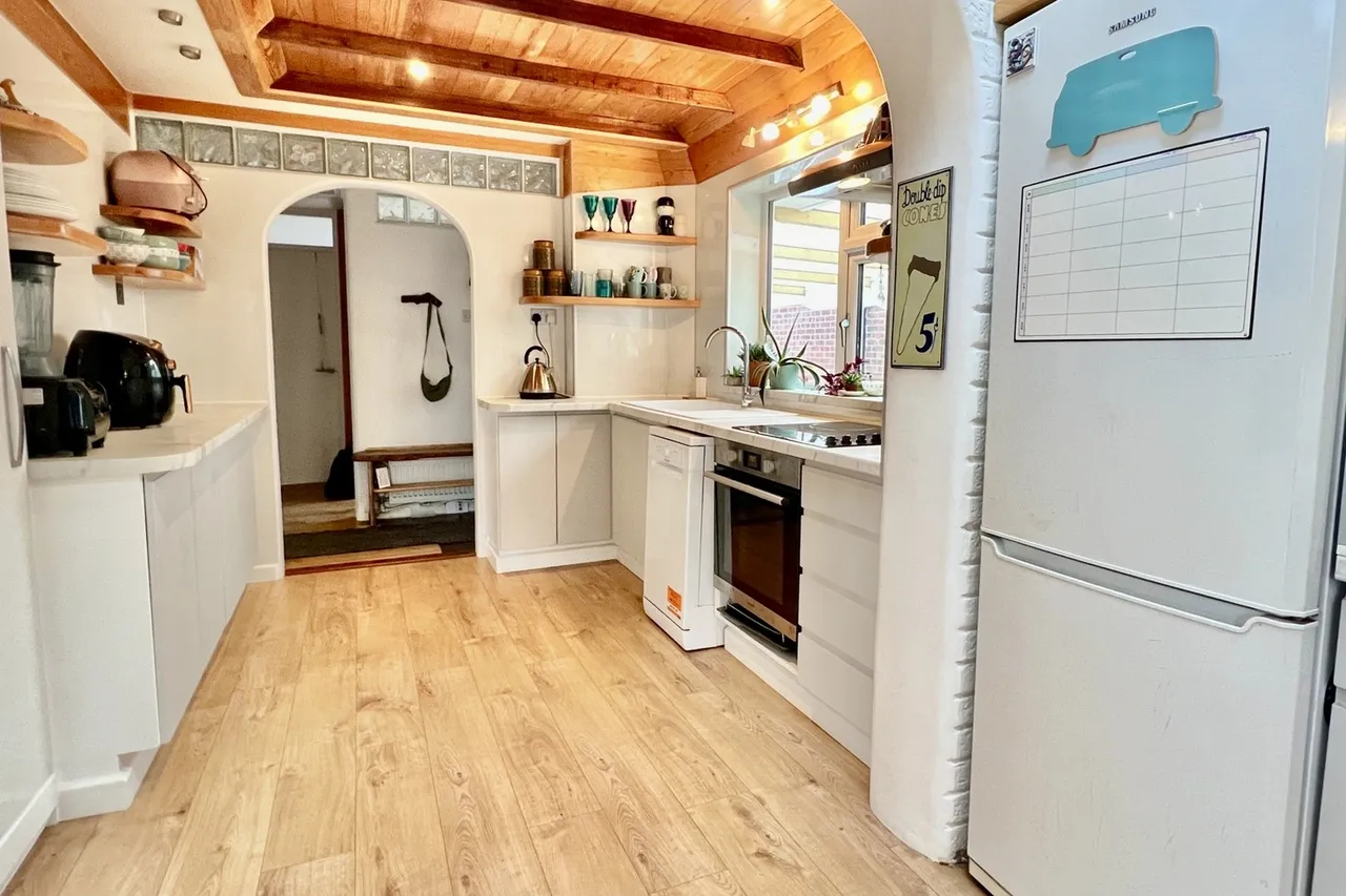 Larch Close, St. Ives, BH24, photo 7