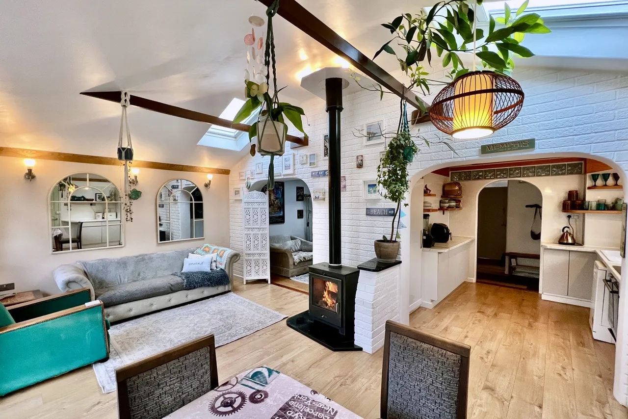 Larch Close, St. Ives, BH24, photo 8