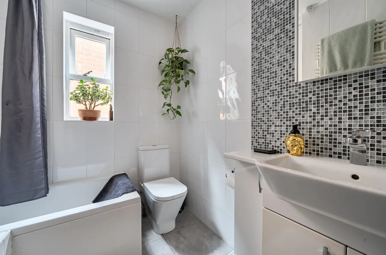 Terrace Road North, Binfield, RG42, photo 17