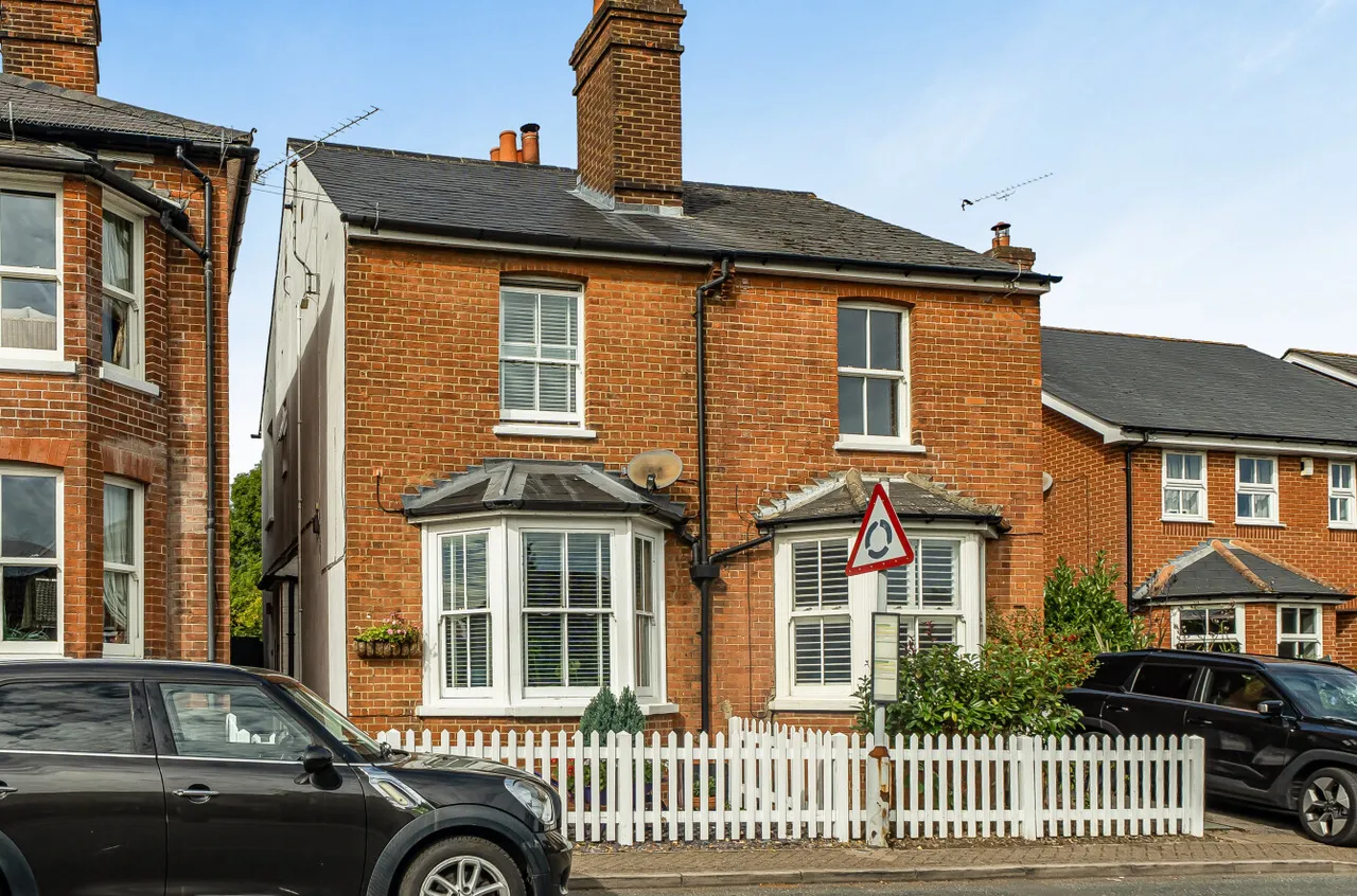 3 bed house for sale, Terrace Road North, Binfield, RG42