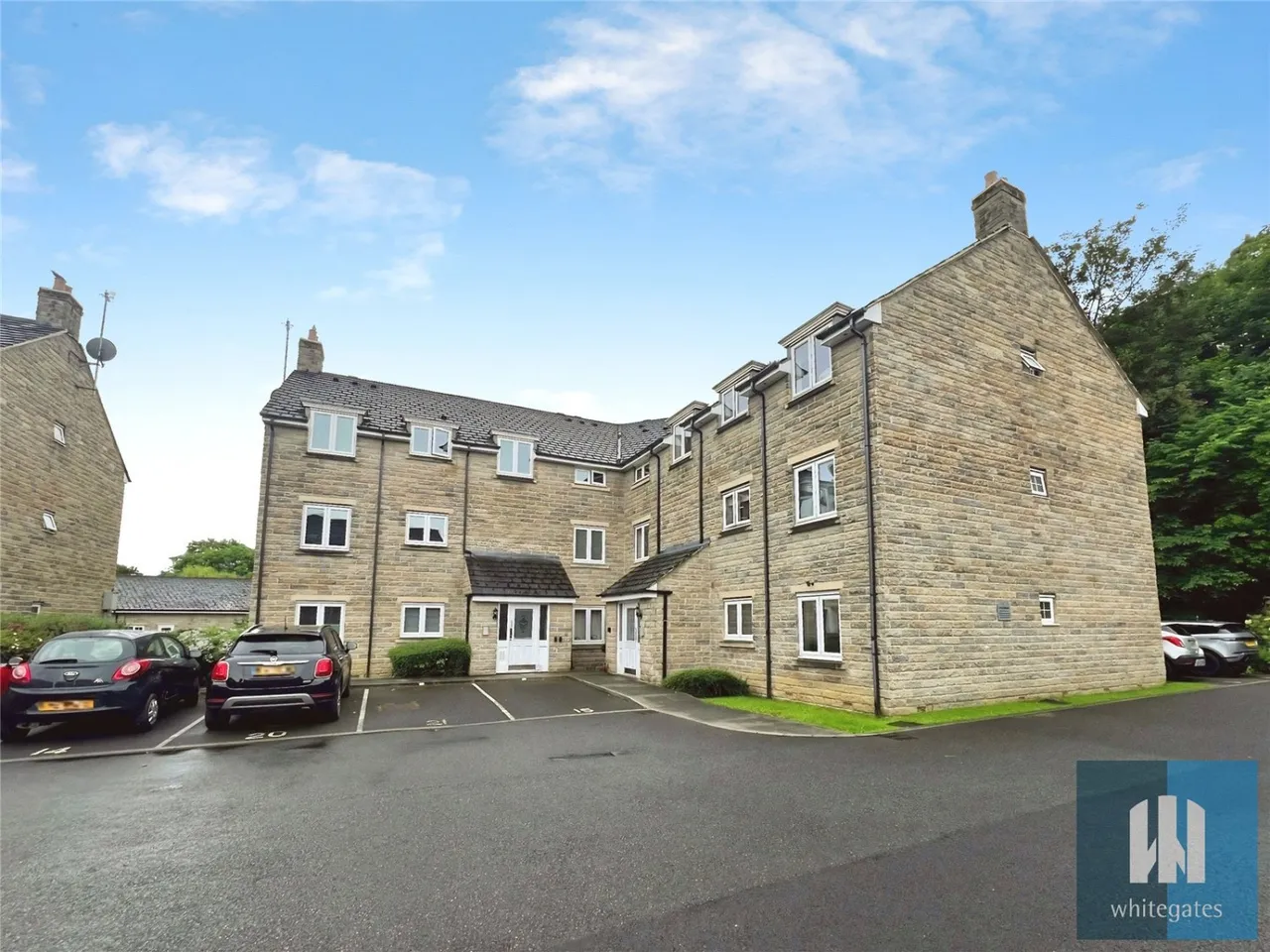 2 bed flat for sale, Empire Court, Bailiff Bridge, HD6
