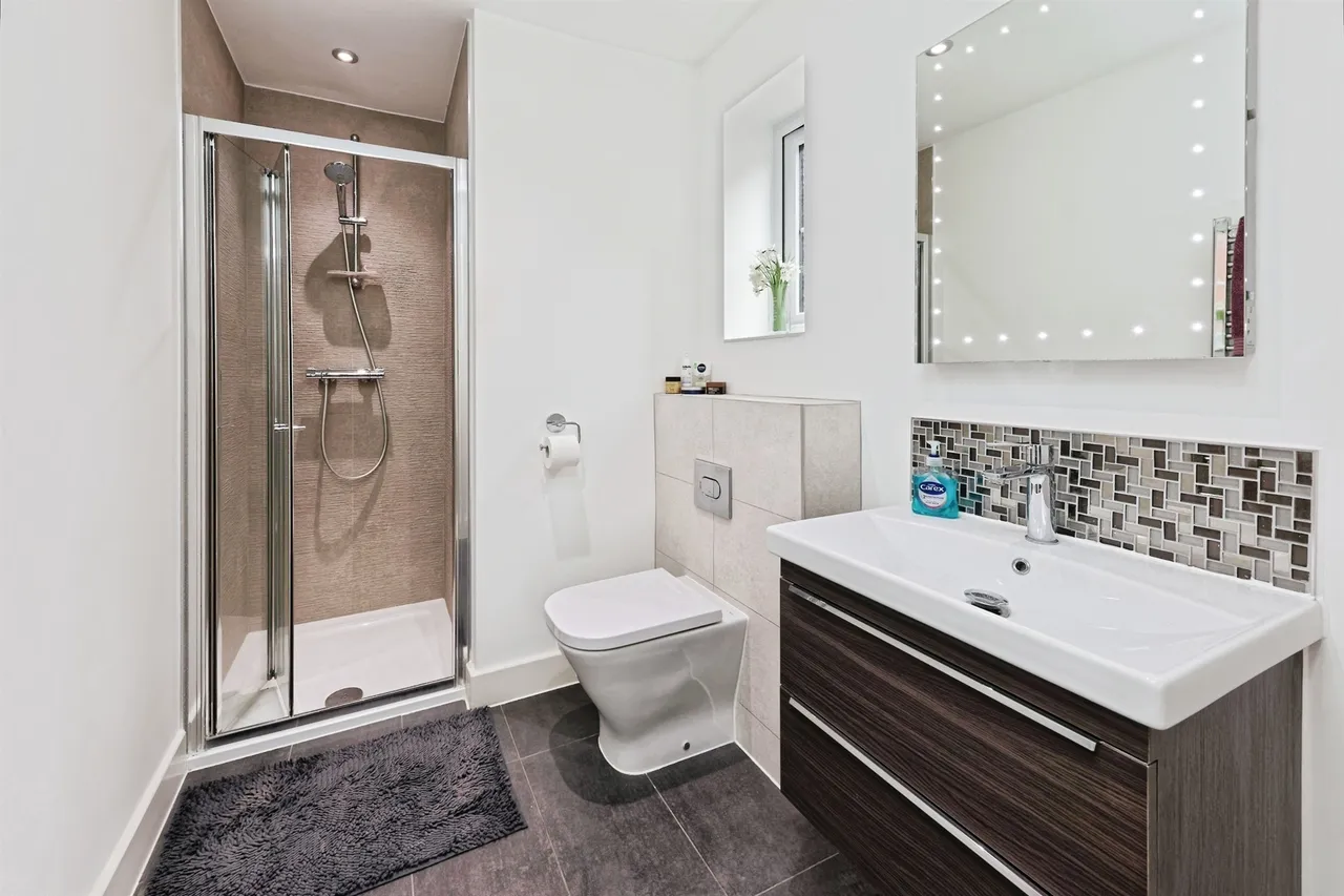 Downs View Way, Chartham, Canterbury, photo 20