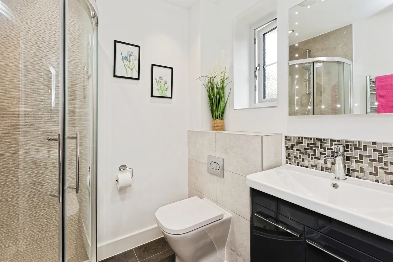 Downs View Way, Chartham, Canterbury, photo 17