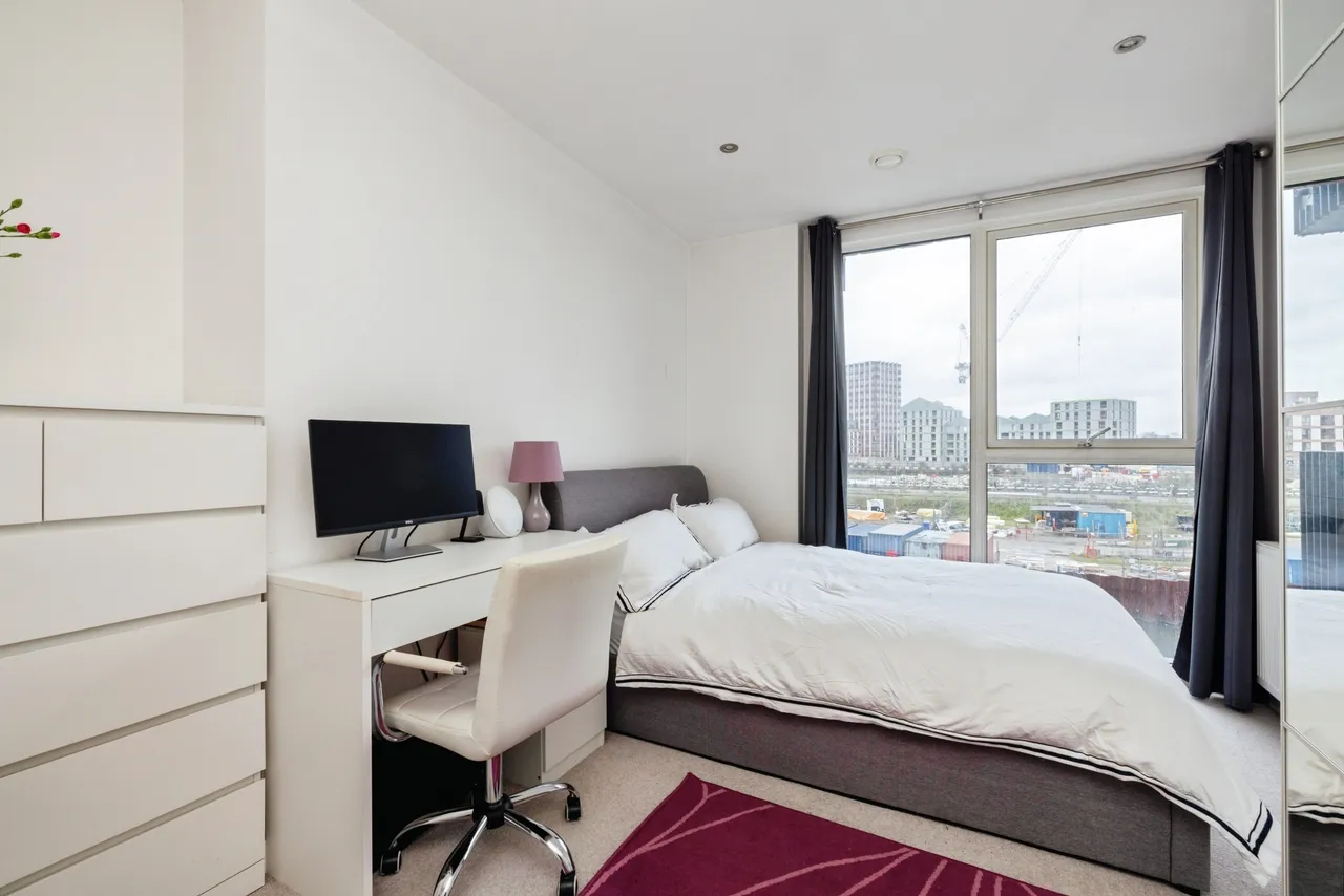 Nicholson Square, London, E3, photo 11